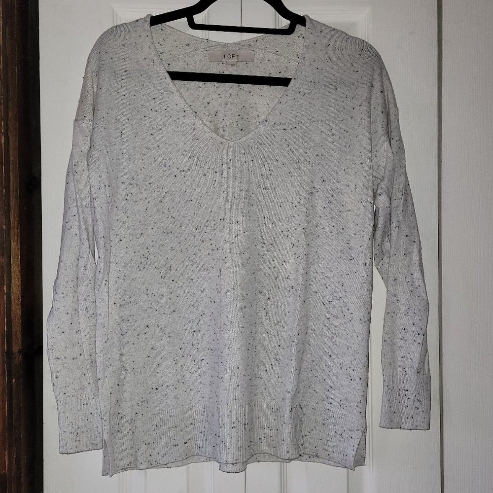 XS White multi-color confetti pattern lighweight sweater